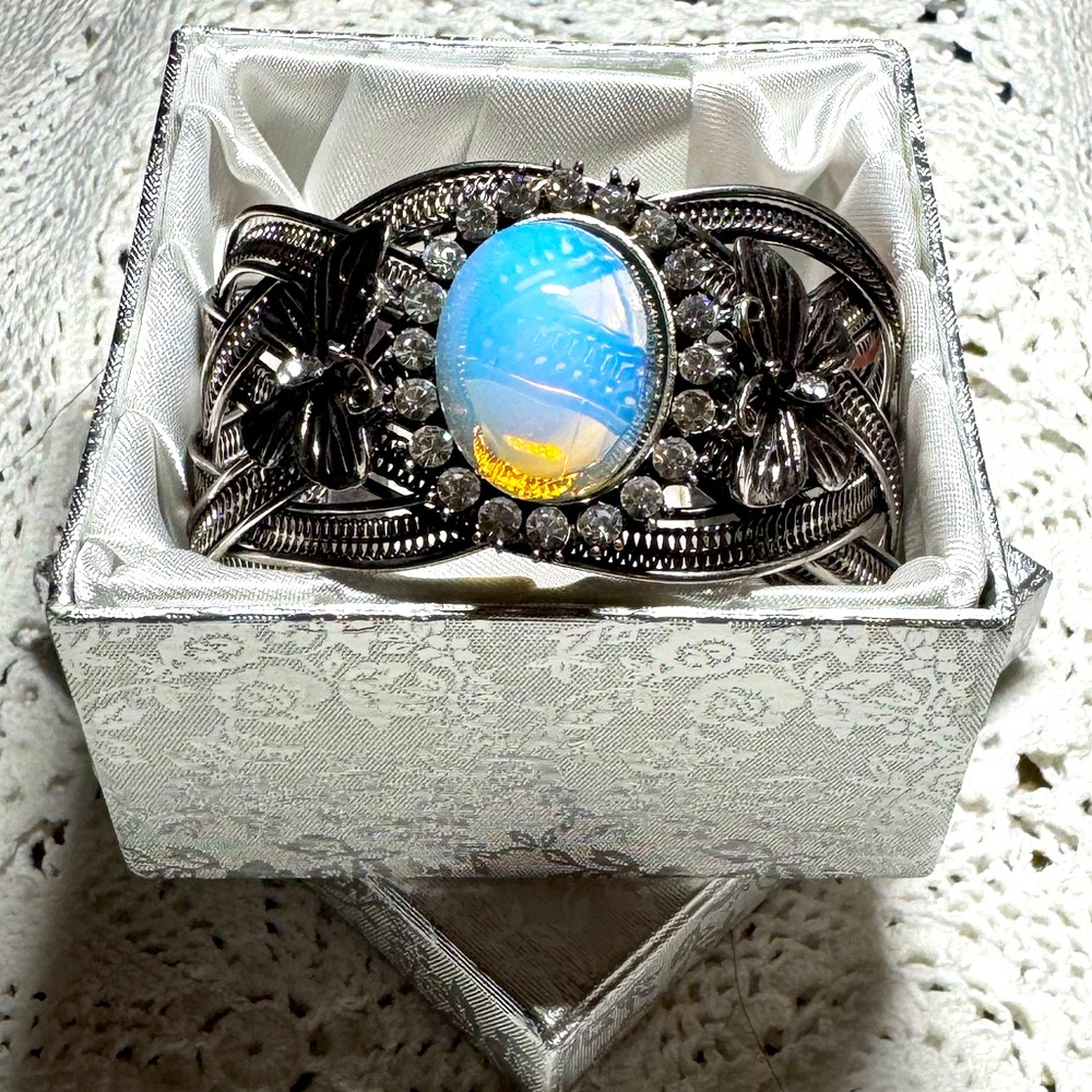 Silvertone Statement Butterfly Cuff With Simulated Moonstone NIB